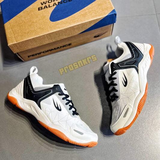 WORLD BALANCE "COURT SHADOW" – White | Black | Gum Sole