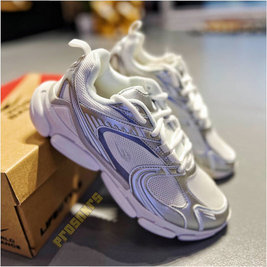 WORLD BALANCE "VORTEX RUNNER" – White | Silver Edition