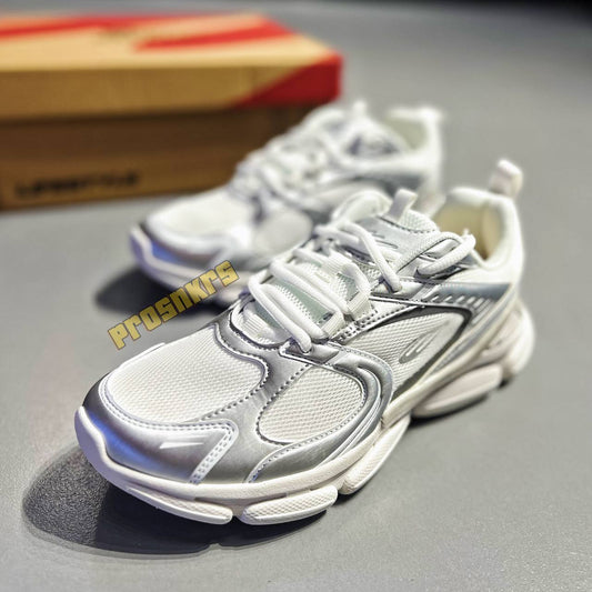 WORLD BALANCE "VORTEX RUNNER" – White | Silver Edition